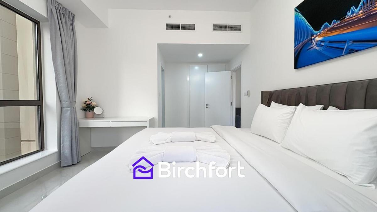 Apartment Spacious And Bright Retreat In Jbr Dubai