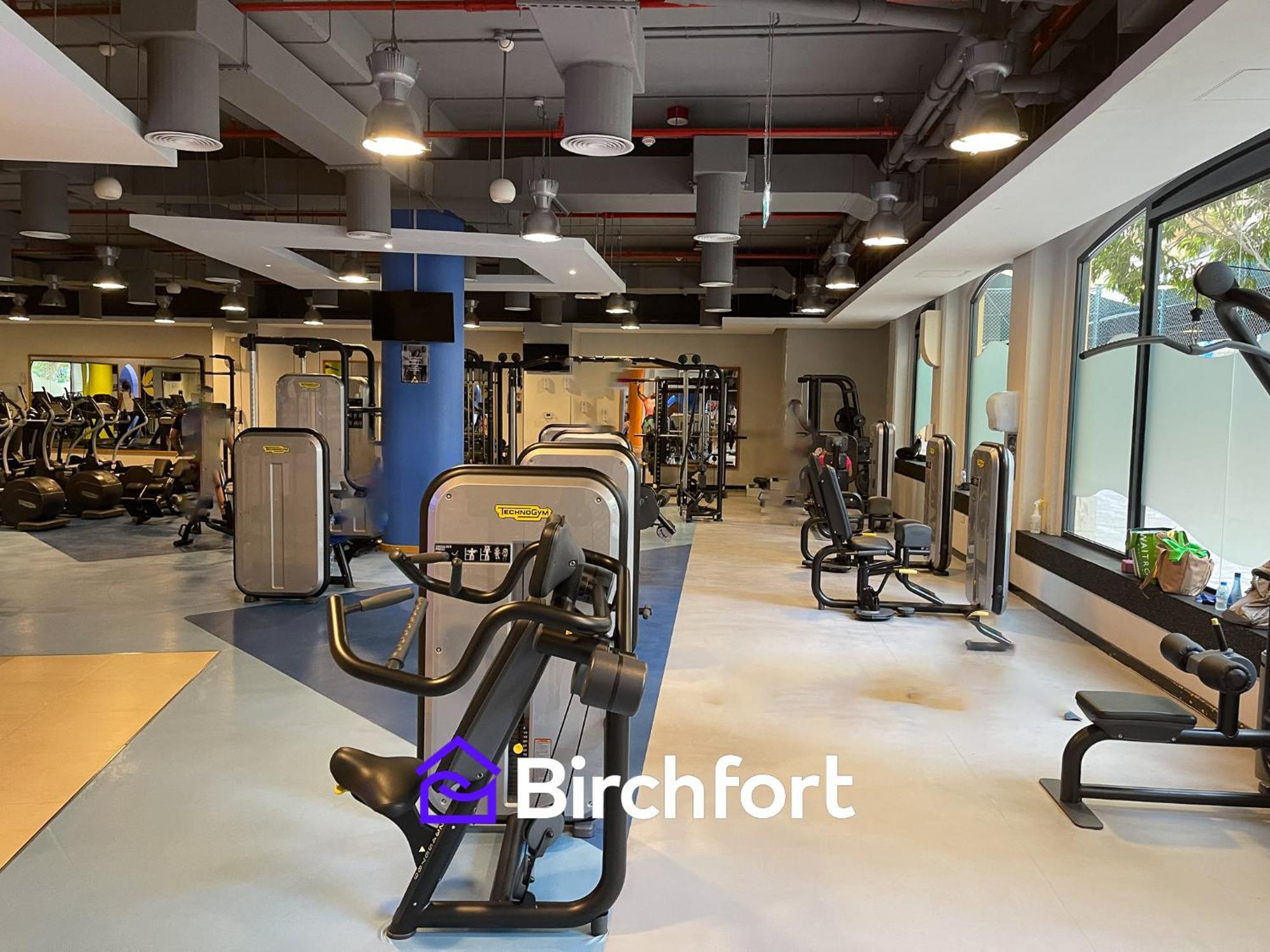 Spacious And Bright Retreat In Jbr Apartment Dubai