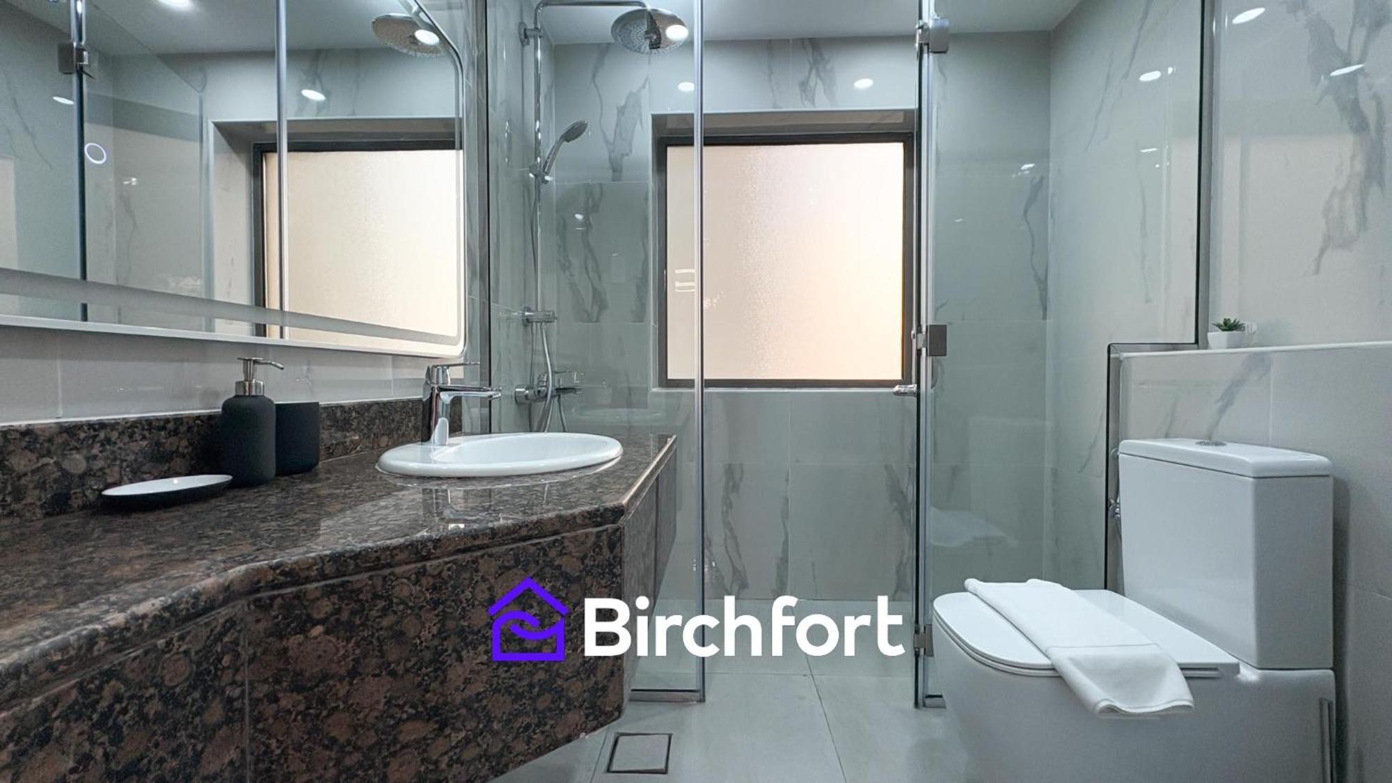 Spacious And Bright Retreat In Jbr Apartment *