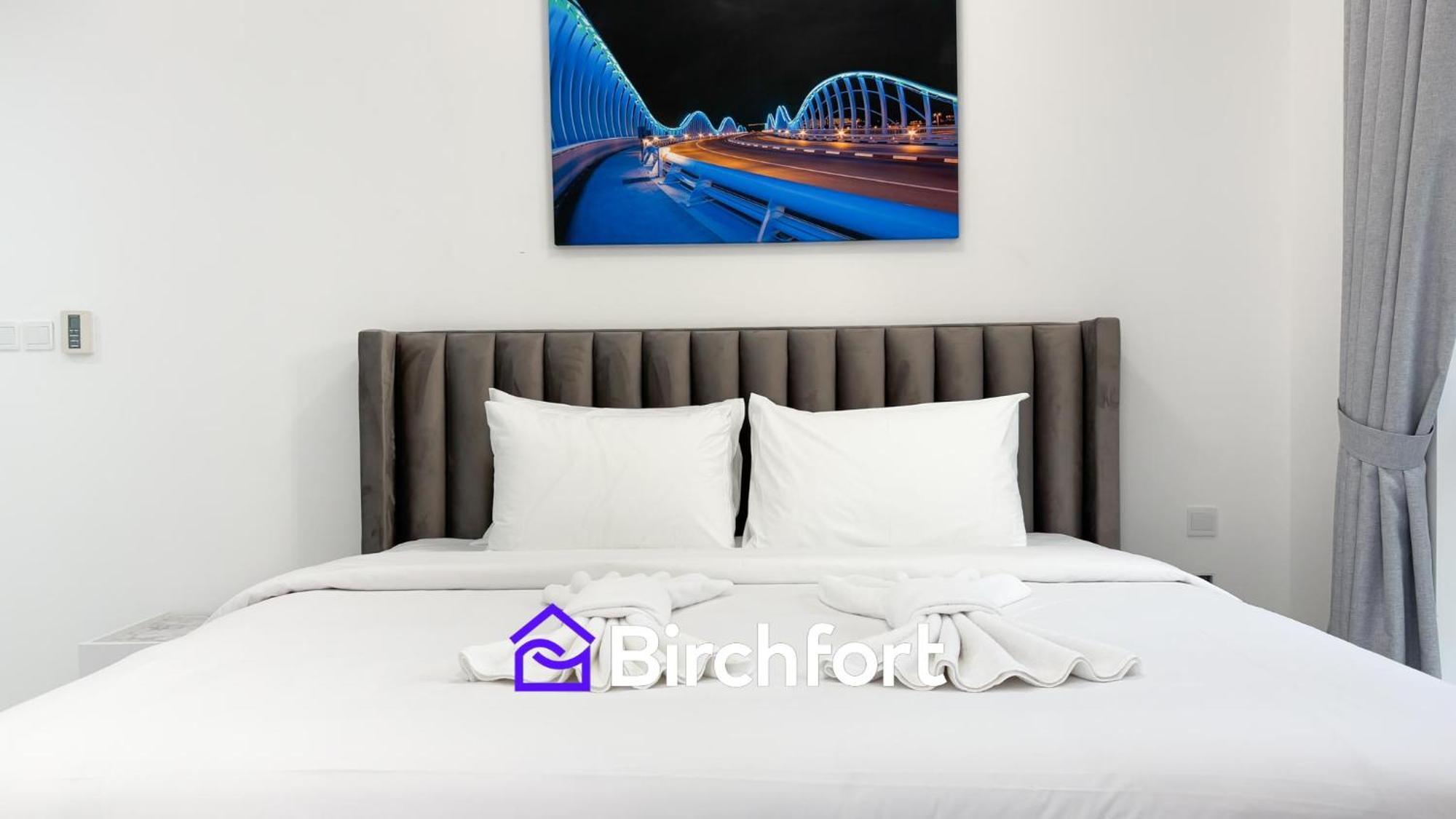 Apartment Spacious And Bright Retreat In Jbr *
