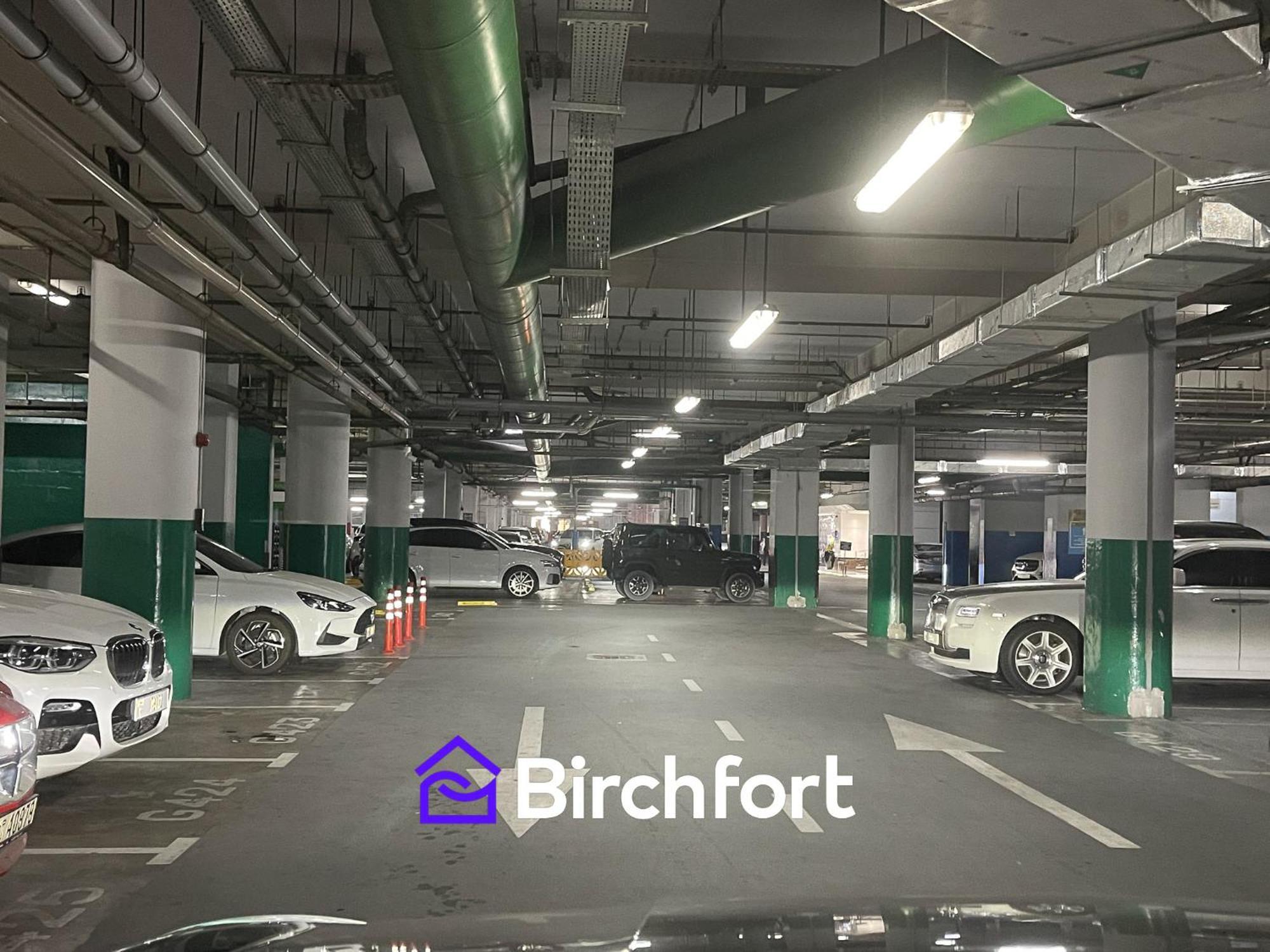 Spacious And Bright Retreat In Jbr Apartment Dubai
