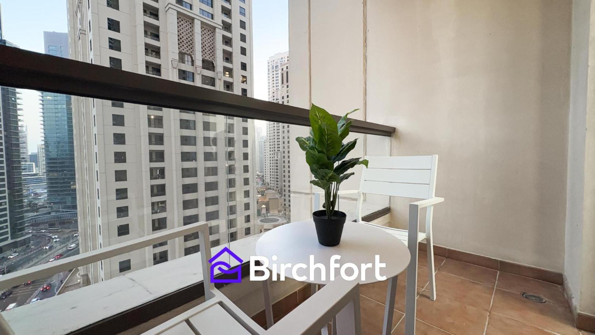 Spacious And Bright Retreat In Jbr *
