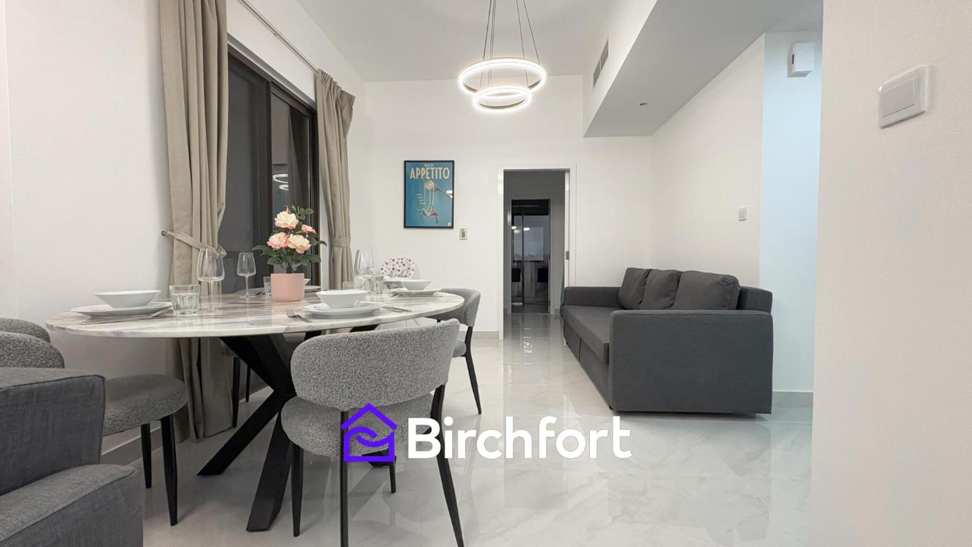 Spacious And Bright Retreat In Jbr Apartment