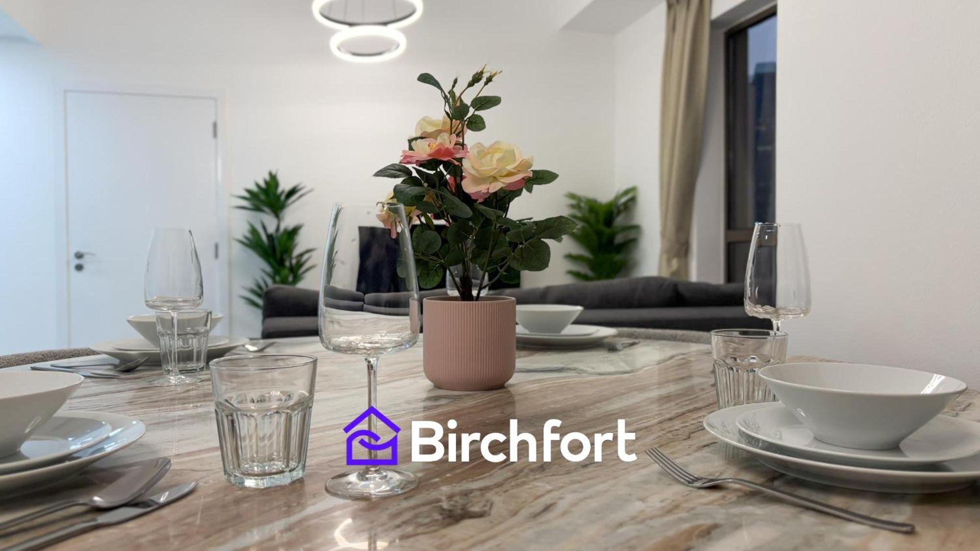 Spacious And Bright Retreat In Jbr Dubai