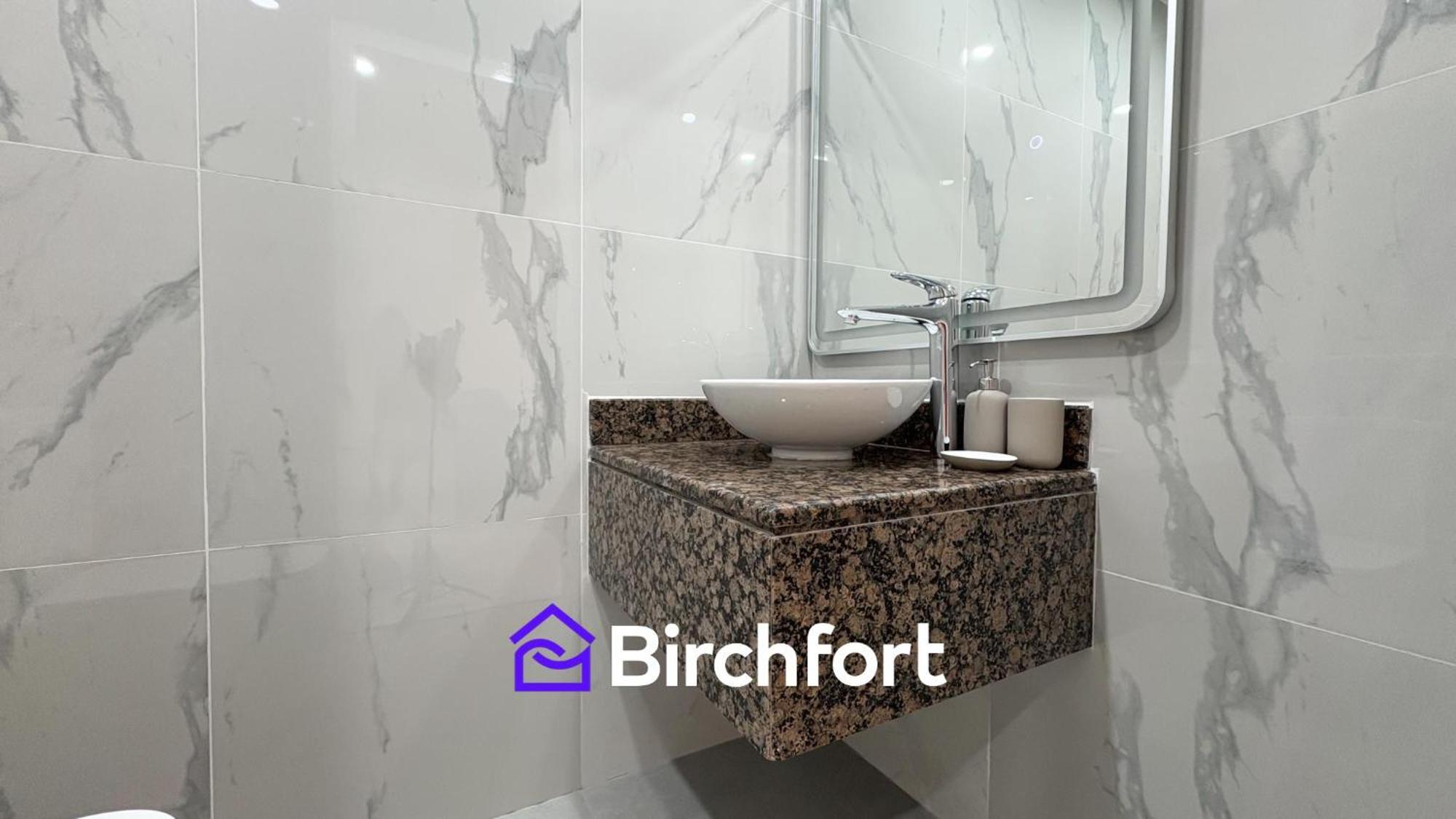 Spacious And Bright Retreat In Jbr Apartment Dubai